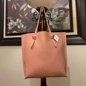 Macys please check all picture of condition